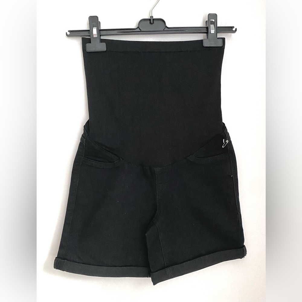 NWT 1822 Denim Maternity Shorts with Belly Band, Size 25